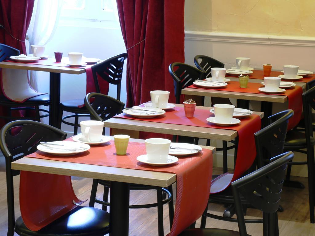Logis Hotel Orly Alès Eksteriør bilde