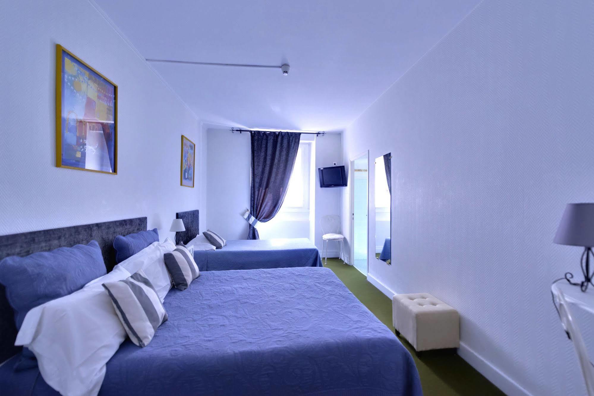 Logis Hotel Orly Alès Eksteriør bilde